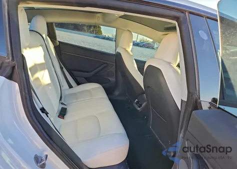 2021 Tesla Model 3 from USA, damaged, VIN 5YJ3E1EC0MF061167